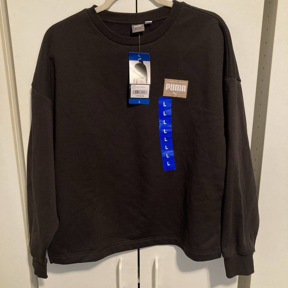 PUMA  Pullover Black Fleece Crewneck sweater, Size Large w Logo Patch